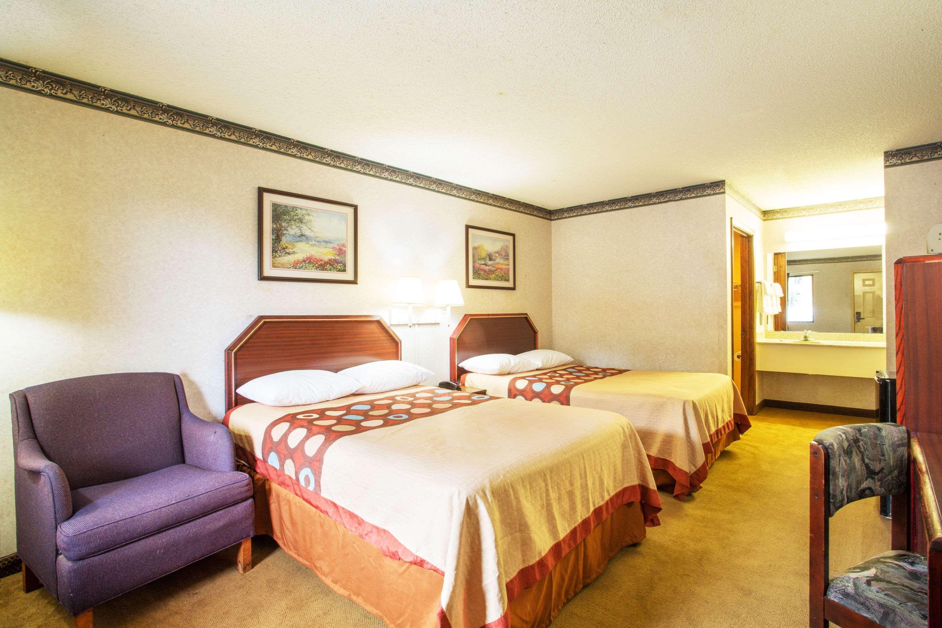 Hotel Super 8 By Wyndham Griffin Zewnętrze zdjęcie